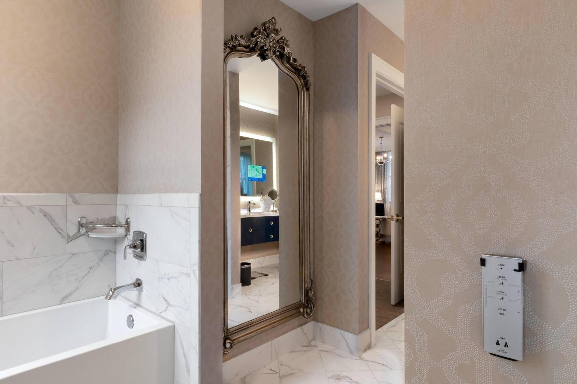 Hotel Saint Louis, Autograph Collection Ngoại thất bức ảnh